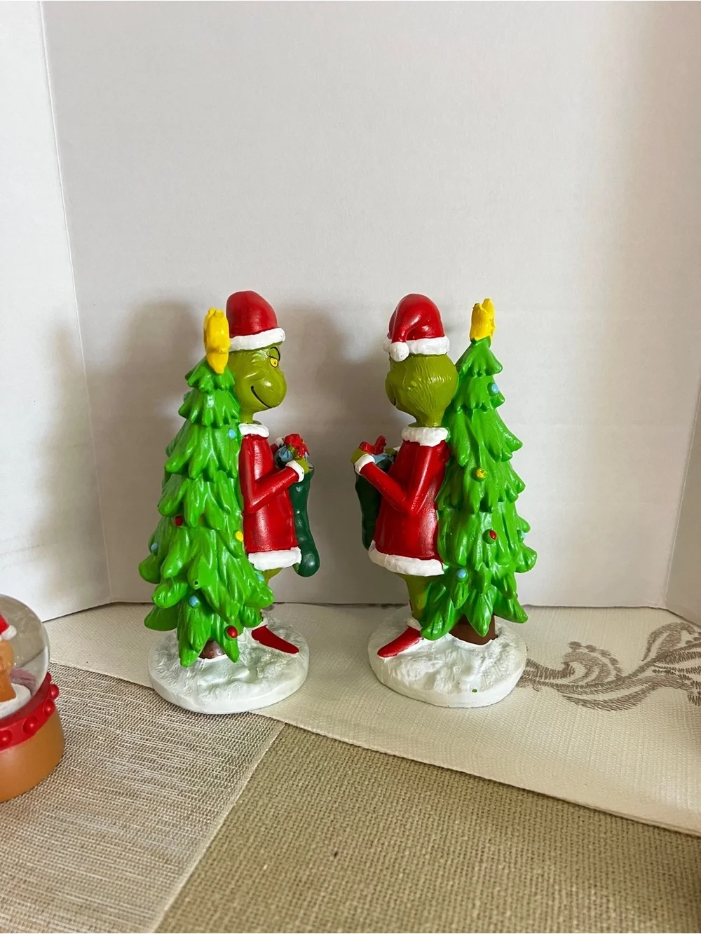 Lot of 5 The Grinch Christmas Figurine Dr Seuss Santa 6.5